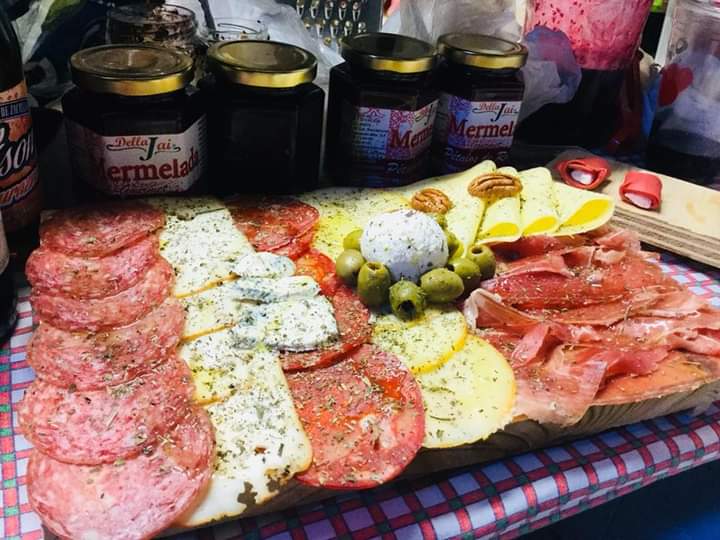 Mercado San Juan Pugibet - Los Huerta